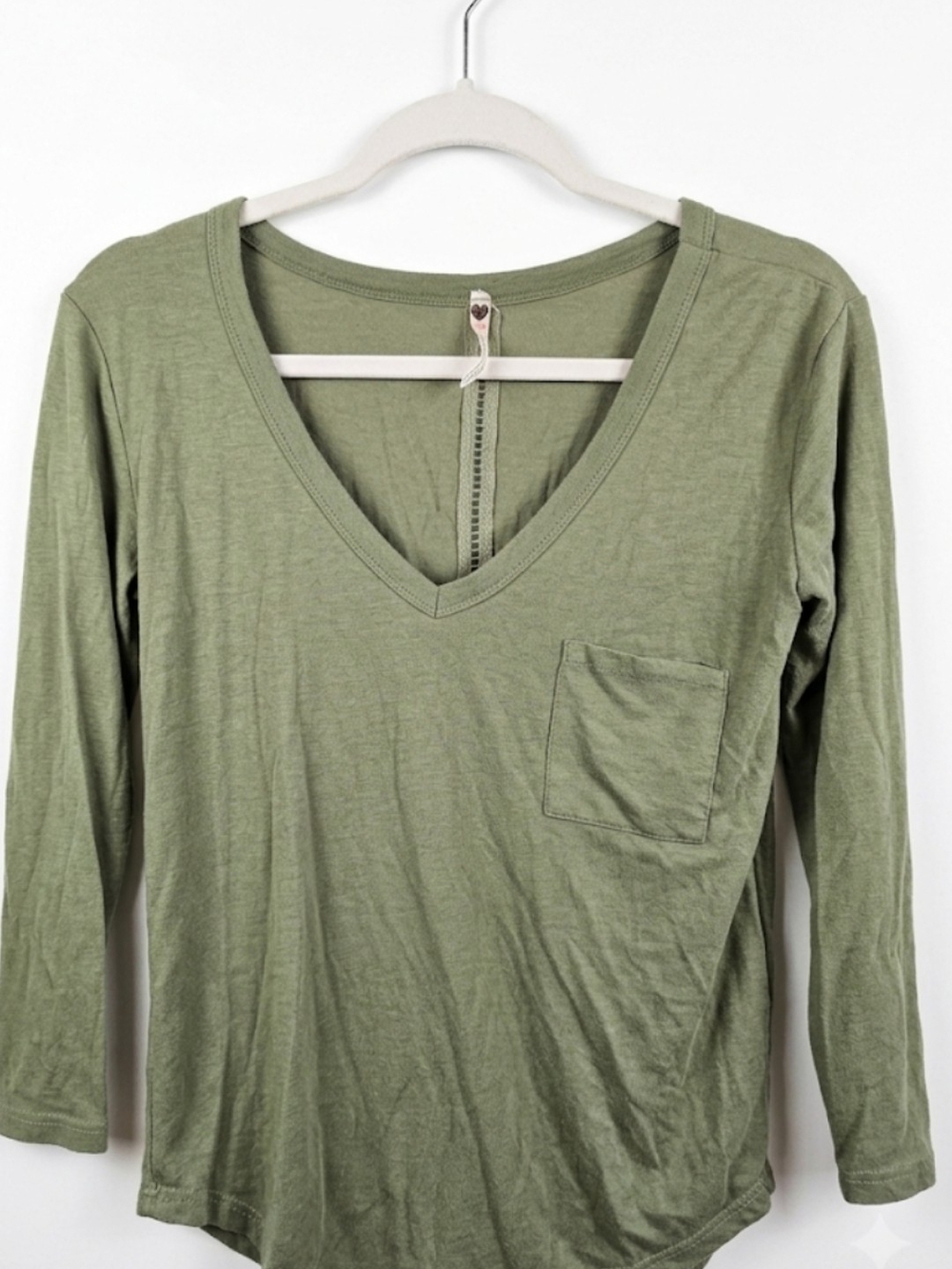 Women's Olive V-Neck Pocket Long Sleeve Top